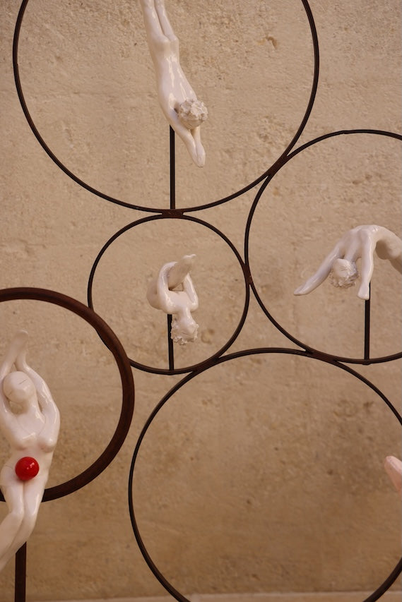 DIVERS IN SMALL RINGS