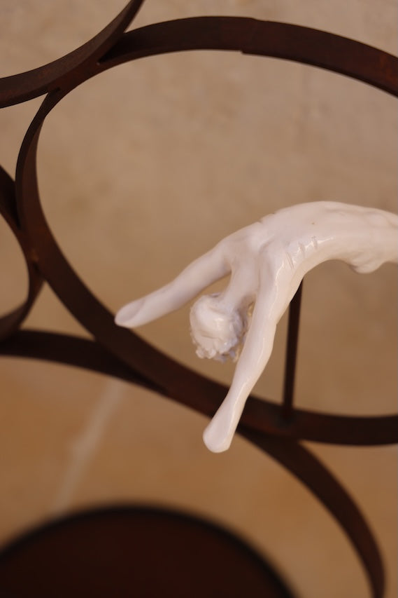 DIVERS IN SMALL RINGS