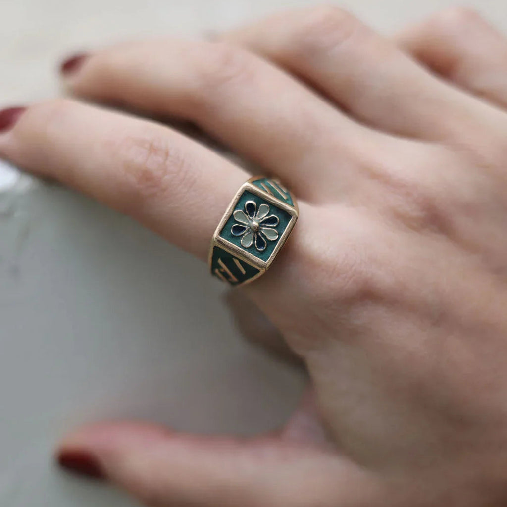 CEMENTINE OTTANIO FLOWER RING