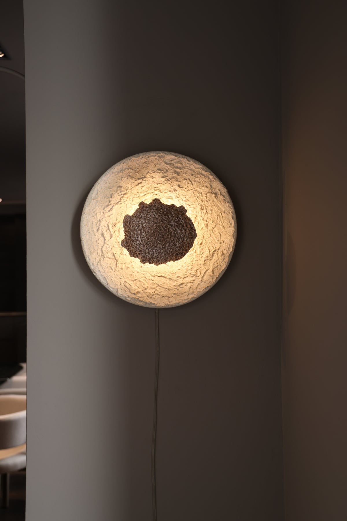 ECLIPSE LAMP